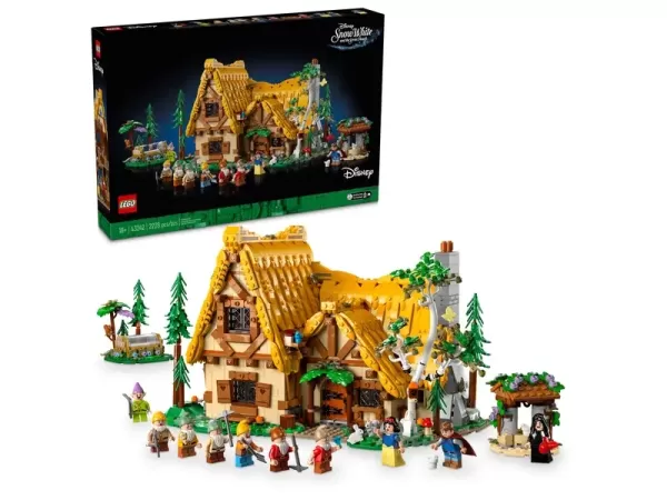 LEGO Snow White and the Seven Dwarfs